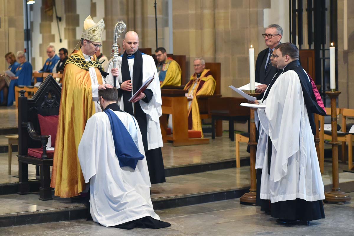 Blackburn-Cathedral-Welcomes-New-Honorary-Canons